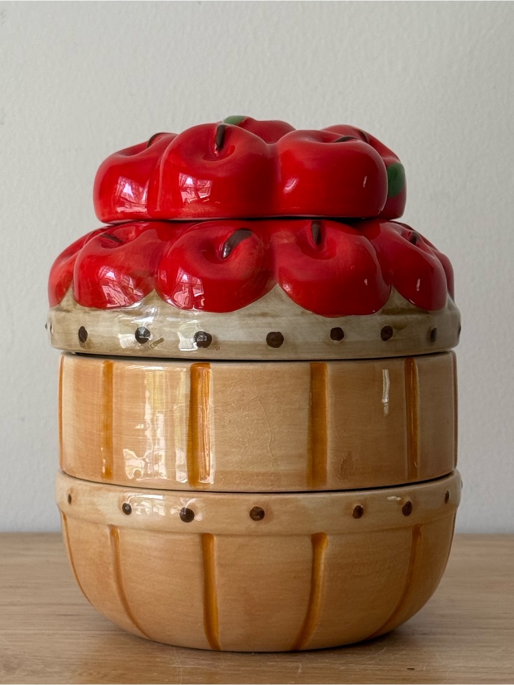 10 Strawberry Street Apple Basket Measuring Cup Stacking Set Sunshine Farms